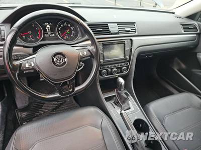 2018 Volkswagen Passat 2.0T R-Line - zdjęcie 11 z 35 - miniatura