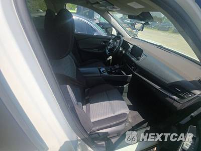 2023 Nissan Rogue SV - zdjęcie 8 z 25 - miniatura