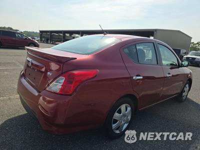 2019 Nissan Versa Sedan SV - zdjęcie 4 z 36 - miniatura