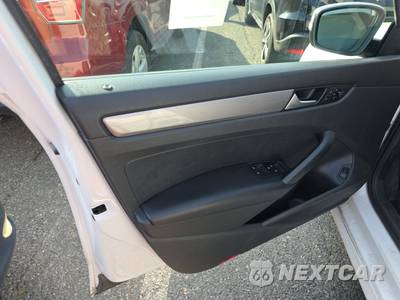 2015 Volkswagen Passat 1.8T S - zdjęcie 9 z 23 - miniatura