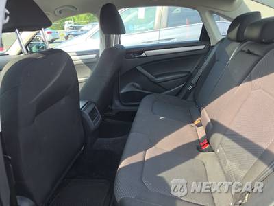2015 Volkswagen Passat 1.8T S - zdjęcie 13 z 23 - miniatura