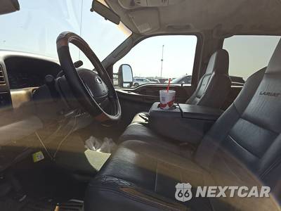 2004 Ford Super Duty F-250 Lariat Crew Cab Medium Bed - zdjęcie 7 z 49 - miniatura