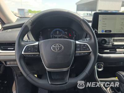 2025 Toyota Grand Highlander XLE - zdjęcie 10 z 24 - miniatura