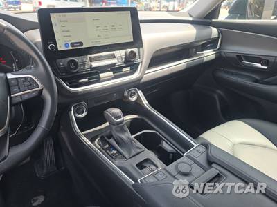 2025 Toyota Grand Highlander XLE - zdjęcie 11 z 24 - miniatura