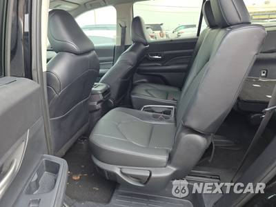 2025 Toyota Grand Highlander XLE - zdjęcie 13 z 27 - miniatura