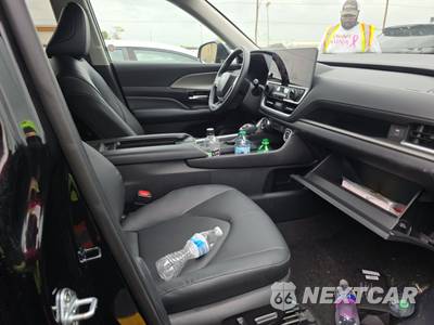 2025 Toyota Grand Highlander XLE - zdjęcie 8 z 27 - miniatura
