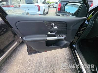 2025 Mercedes-Benz GLA 250 - zdjęcie 9 z 26 - miniatura