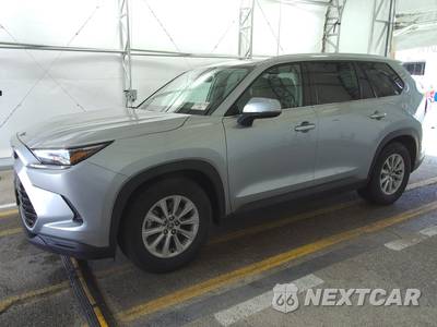 2025 Toyota Grand Highlander XLE - zdjęcie 1 z 36 - miniatura