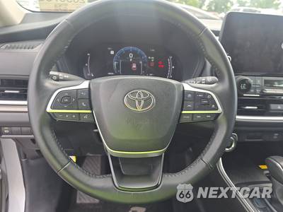 2025 Toyota Grand Highlander XLE - zdjęcie 10 z 36 - miniatura
