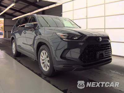 2025 Toyota Grand Highlander XLE - zdjęcie 3 z 25 - miniatura