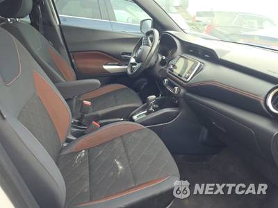 2019 Nissan Kicks SR - zdjęcie 8 z 20 - miniatura