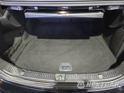 2017 Mercedes-Benz E 300 Luxury Sedan - zdjęcie 20 z 23 - miniatura