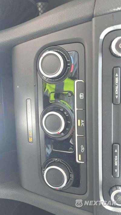 2013 Volkswagen Golf 2.5L - zdjęcie 26 z 28 - miniatura