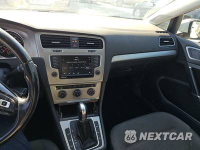 2017 Volkswagen Golf SportWagen S Wagon - zdjęcie 11 z 22 - miniatura