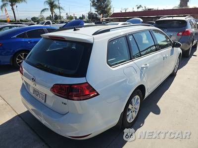 2017 Volkswagen Golf SportWagen S Wagon - zdjęcie 4 z 22 - miniatura