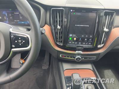 2023 Volvo XC60 B5 Plus Bright Theme - zdjęcie 11 z 29 - miniatura