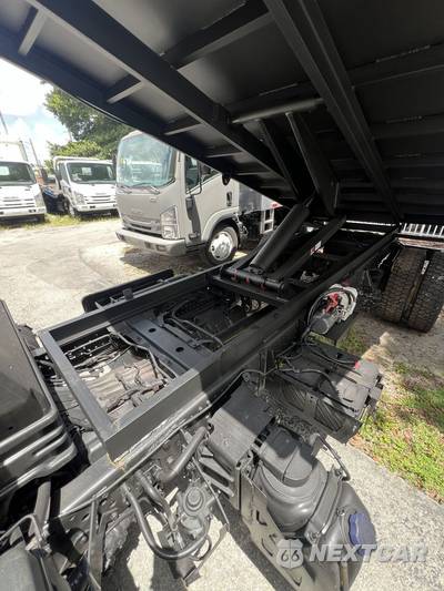 2018 Isuzu NRR Base - zdjęcie 34 z 44 - miniatura