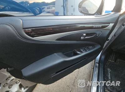2016 Lexus LS 460 - zdjęcie 8 z 16 - miniatura