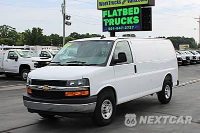 2025 Chevrolet Express 2500 Cargo Van 1WT 135.0" WB - zdjęcie 3 z 50 - miniatura