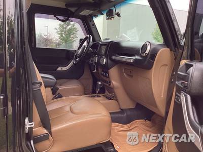 2014 Jeep Wrangler Unlimited Sahara - zdjęcie 15 z 17 - miniatura
