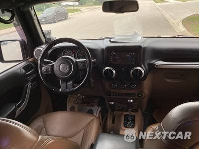 2014 Jeep Wrangler Unlimited Sahara - zdjęcie 13 z 17 - miniatura
