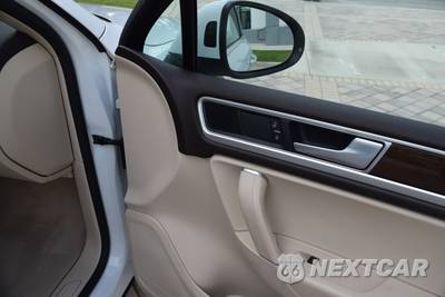 2016 Volkswagen Touareg TDI Lux - zdjęcie 106 z 143 - miniatura