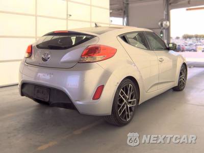 2014 Hyundai Veloster w/Black Interior - zdjęcie 4 z 30 - miniatura