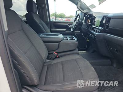 2025 Chevrolet Silverado 2500HD LT Crew Cab Medium Bed 1LT - zdjęcie 8 z 23 - miniatura