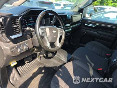 2024 Chevrolet Silverado 2500HD LT Crew Cab Long Bed 1LT - zdjęcie 7 z 26 - miniatura