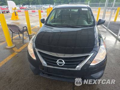 2019 Nissan Versa Sedan SV - zdjęcie 2 z 38 - miniatura