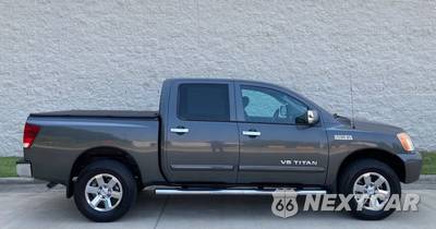 2011 Nissan TITAN SV Crew Cab Short Bed - zdjęcie 5 z 19 - miniatura