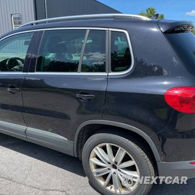 2013 Volkswagen Tiguan SE w/Sunroof & Navigation - zdjęcie 6 z 59 - miniatura