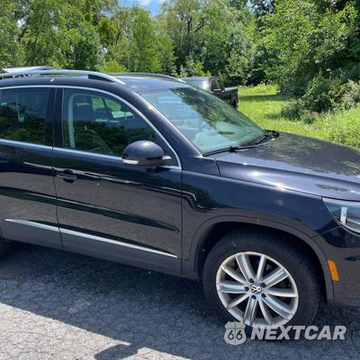 2013 Volkswagen Tiguan SE w/Sunroof & Navigation - zdjęcie 13 z 59 - miniatura