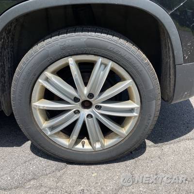 2013 Volkswagen Tiguan SE w/Sunroof & Navigation - zdjęcie 18 z 59 - miniatura