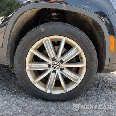 2013 Volkswagen Tiguan SE w/Sunroof & Navigation - zdjęcie 20 z 59 - miniatura