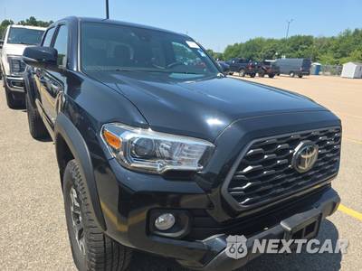 2020 Toyota Tacoma TRD Off-Road Crew Cab Medium Bed - zdjęcie 3 z 37 - miniatura