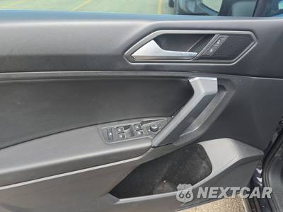 2019 Volkswagen Tiguan SE - zdjęcie 9 z 32 - miniatura