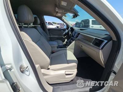 2018 Volkswagen Atlas V6 SE w/Technology - zdjęcie 6 z 17 - miniatura