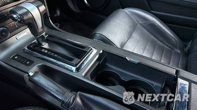 2010 Ford Mustang GT Premium Convertible - zdjęcie 25 z 34 - miniatura