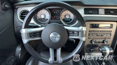 2010 Ford Mustang GT Premium Convertible - zdjęcie 17 z 34 - miniatura