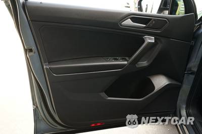 2021 Volkswagen Tiguan SE - zdjęcie 15 z 23 - miniatura