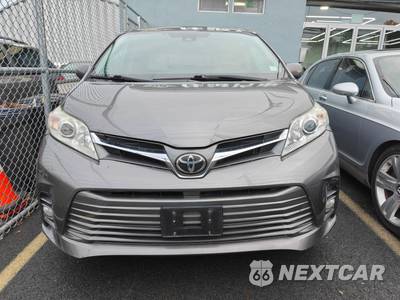 2019 Toyota Sienna XLE 8-Passenger 119.3" WB
