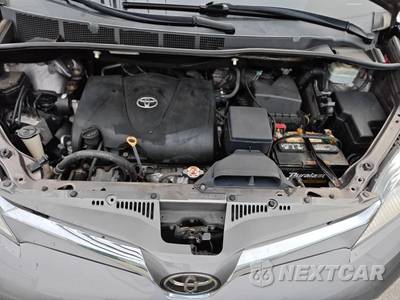 2019 Toyota Sienna XLE 8-Passenger 119.3" WB - zdjęcie 21 z 34 - miniatura