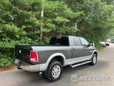 2017 Ram 3500 Laramie Crew Cab Medium Bed - zdjęcie 6 z 34 - miniatura