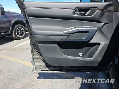 2026 Nissan Pathfinder Rock Creek - zdjęcie 9 z 23 - miniatura