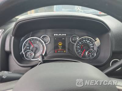 2023 Ram 3500 Cab Chassis Tradesman Crew Cab DRW - zdjęcie 12 z 25 - miniatura