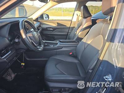 2024 Toyota Grand Highlander XLE - zdjęcie 7 z 37 - miniatura