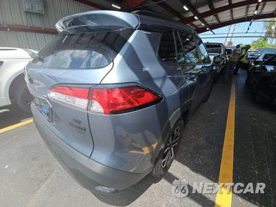 2023 Toyota Corolla Cross Hybrid SE - zdjęcie 4 z 21 - miniatura