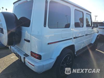 2025 Mercedes-Benz G 550 4MATIC - zdjęcie 4 z 19 - miniatura