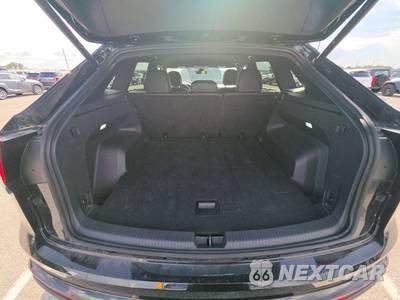 2025 Volkswagen Atlas Cross Sport 2.0T SE w/Technology - zdjęcie 16 z 24 - miniatura
